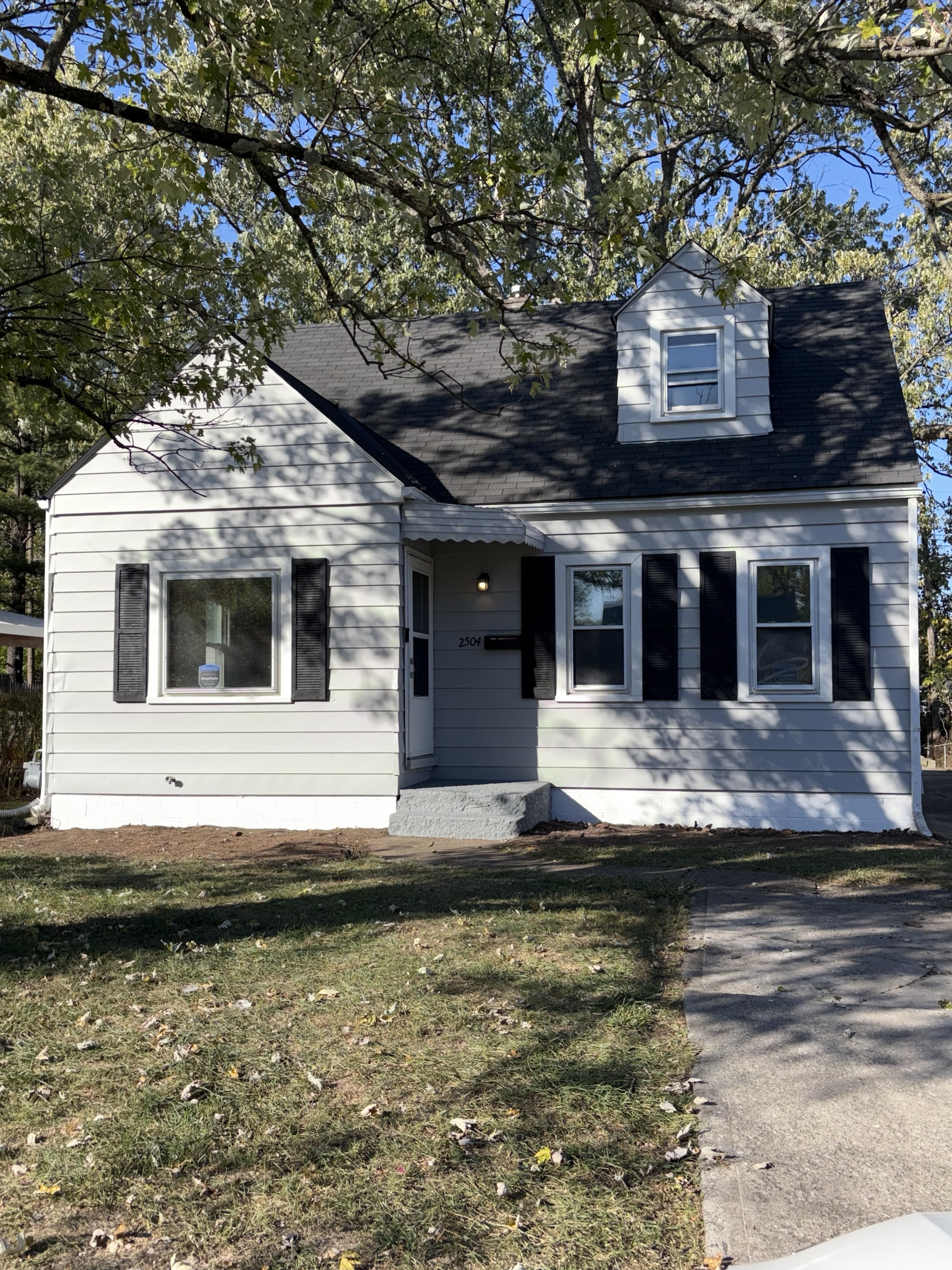 Property main image
