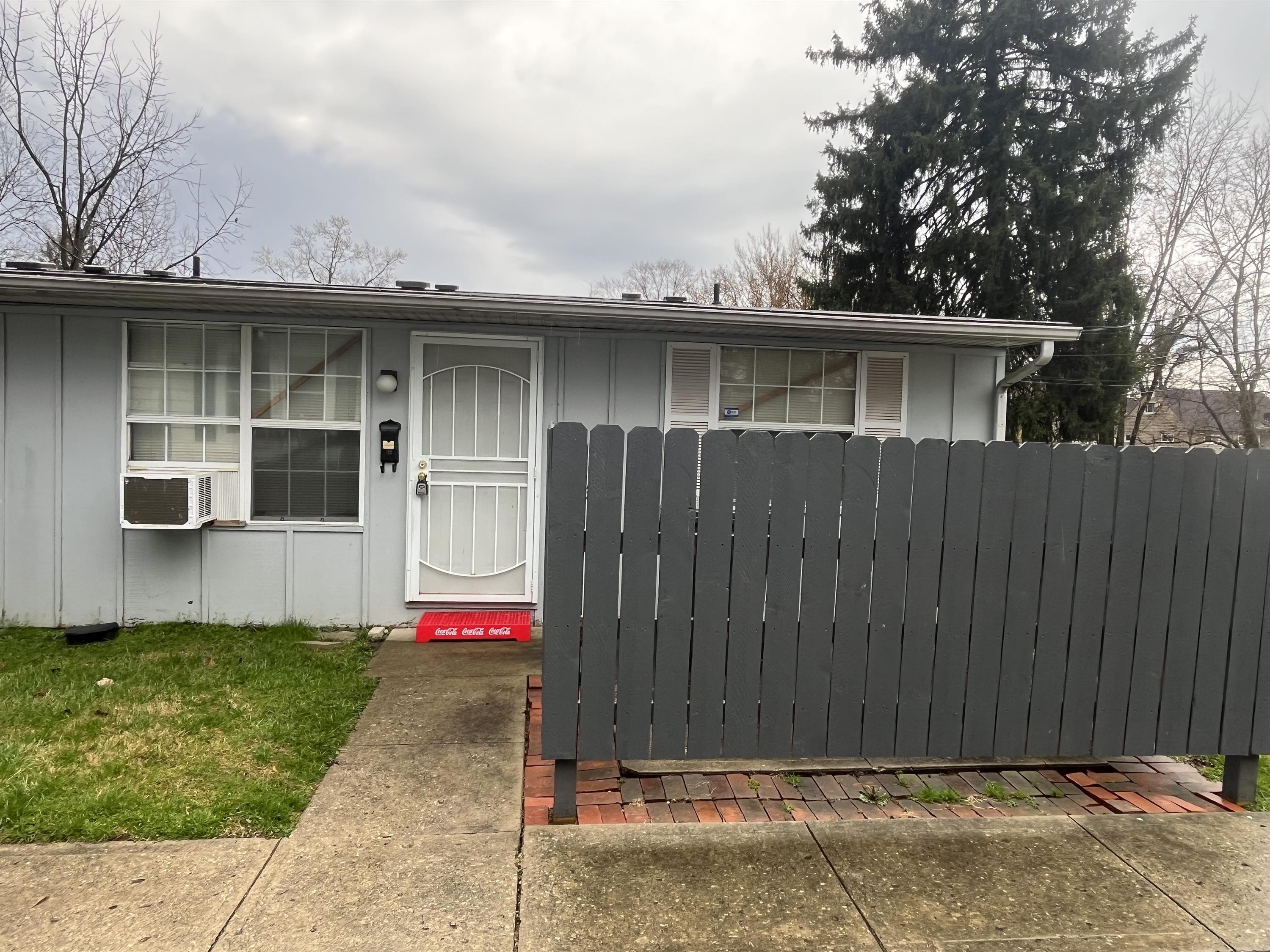 593 South Napoleon Avenue - 2